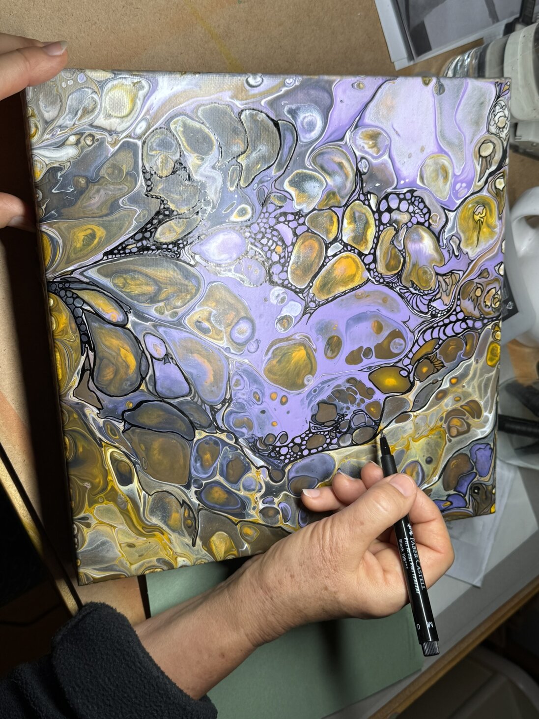 Mixed-Media-Collage mit Struktur